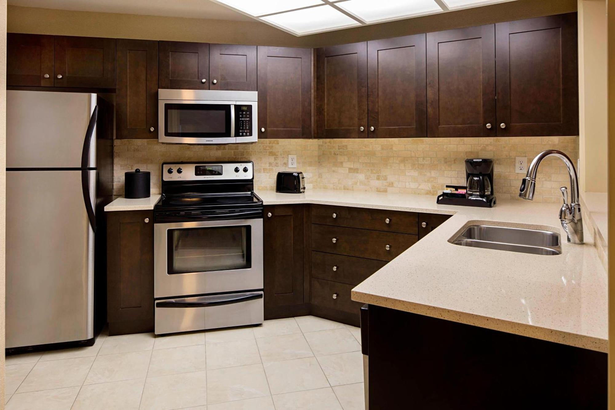 Delta Hotels By Marriott Grand Okanagan Resort Kelowna Esterno foto